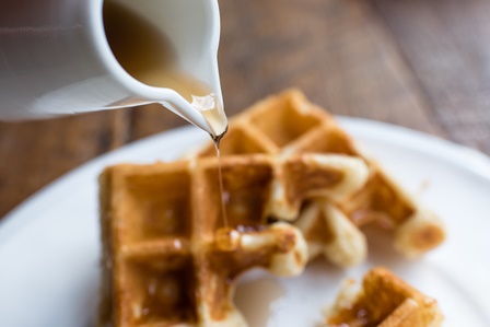 Golden-maple-waffles-candle