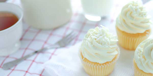 Vanilla Cupcake Candle Review
