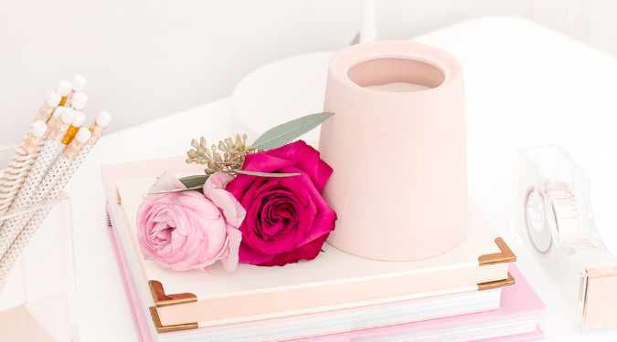 9 Gorgeous Rose Scented Candles That Will Make You Swoon by Candlefind FI