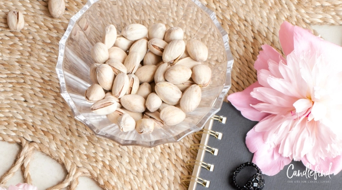 The 5 Best Pistachio Scented Candles