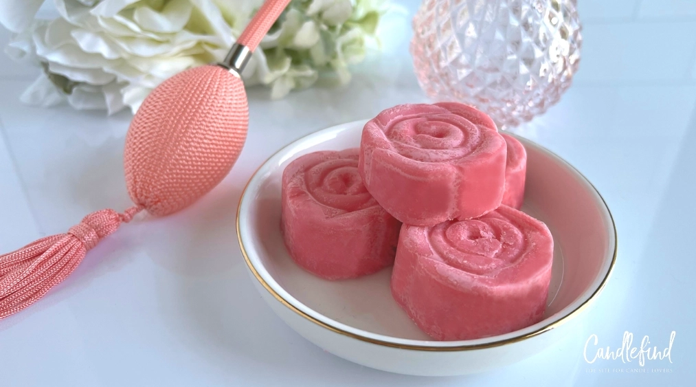 Love Is Kind Wax Melts, 1133 Candles [Review]