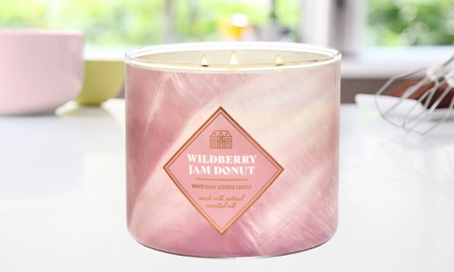 Bath & Body Works Wildberry Jam Donut Candle Bath & Body Works Wildberry Jam Donut Candle
