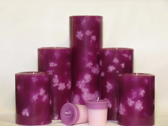 Hyacinth scented pillar review, Full Moon Candles, Candlefind.com, the site for candle lovers